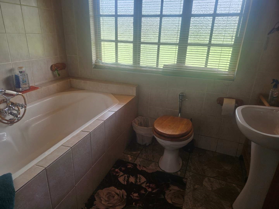 4 Bedroom Property for Sale in Leeudoringstad North West